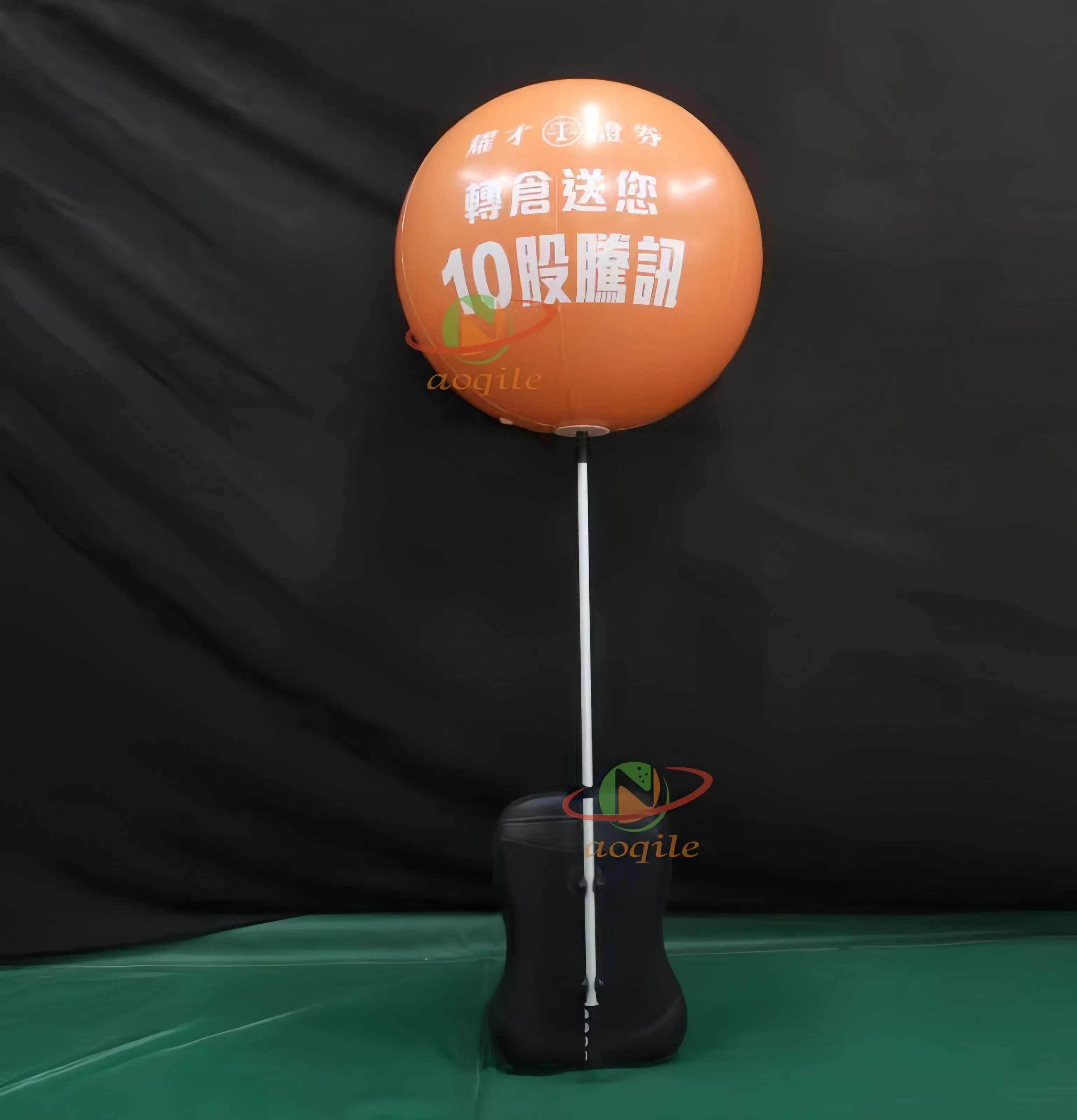Aoqile 2025 Trending PVC Inflatable Decoration Toys for Outdoor Amusement Parks Events