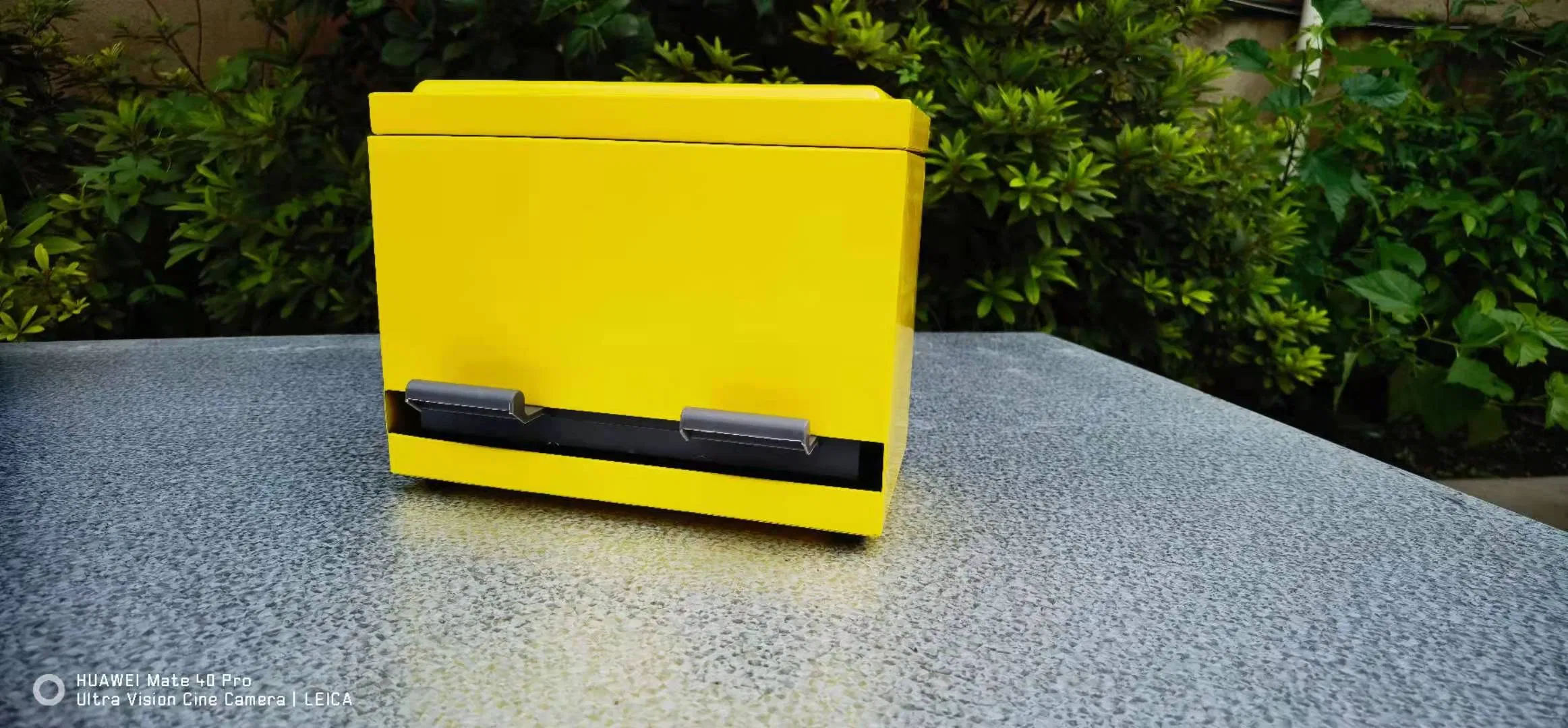 Multi Color Yellow Pipette Distributor