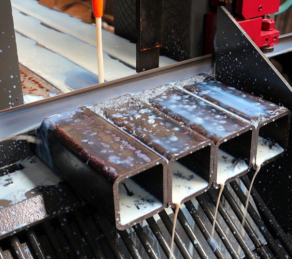 Ленточная пила по металлу горизонтальная автоматическая