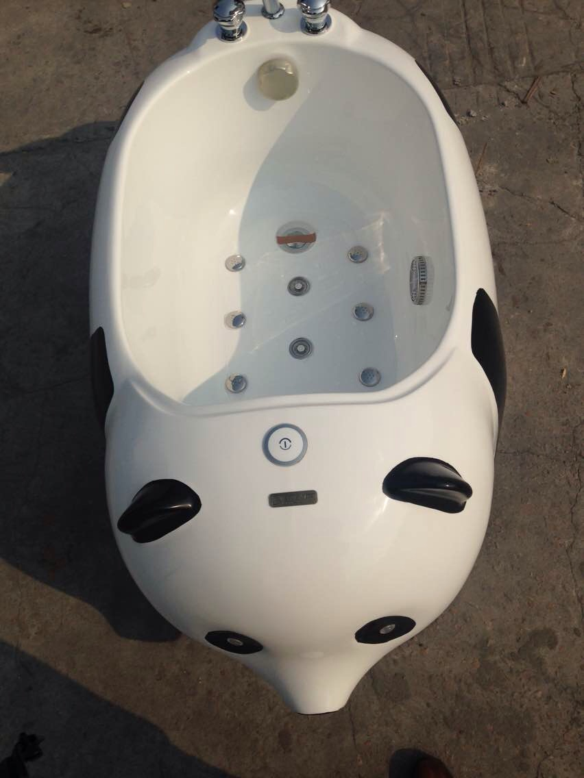 Детская ванна с гидромассажем и воздушными пузырьками