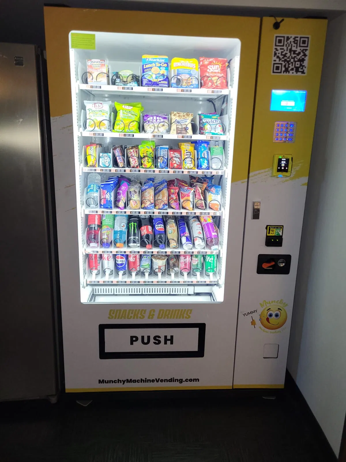 Best Seller Combo Snacks Drinks Vending Machines with 10 Days Delivery Time