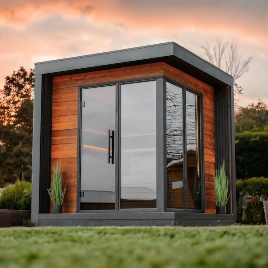 Традиционная паровая сауна на 4 человека из ели