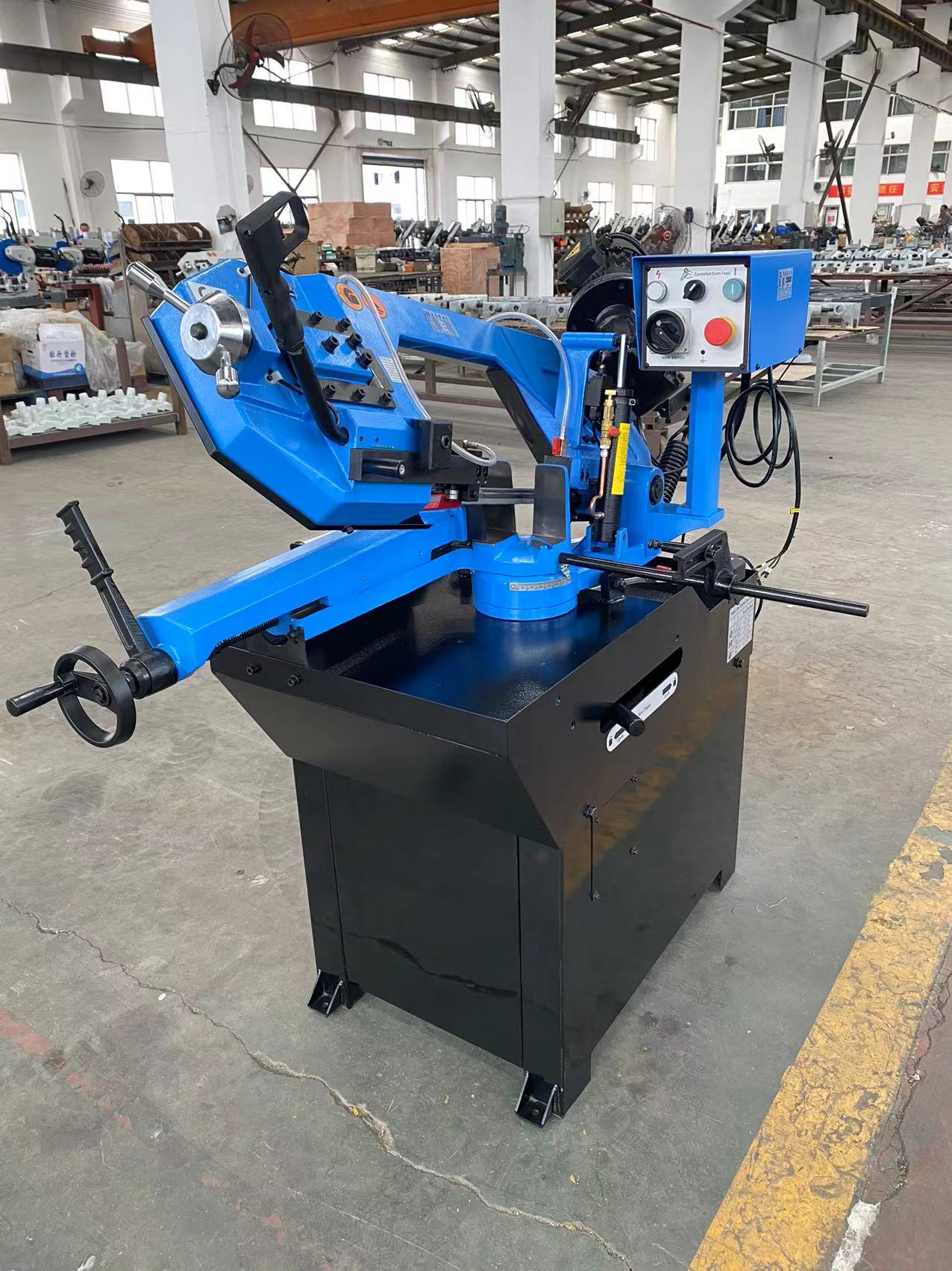 Ленточная пила по металлу универсальная BS-260G