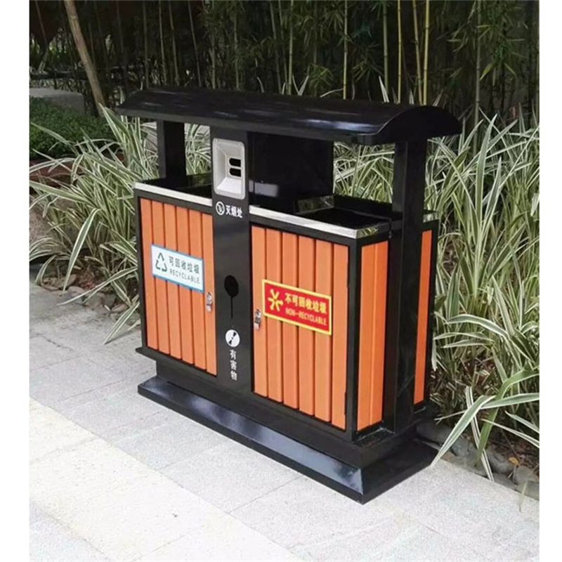 Уличный мусорный бак из древесно-полимерного композита с двумя секциями