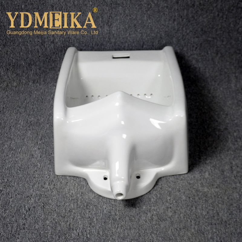 Wall Hung Ceramic Urinal Is a Luxurious Hotel Toilet Sensor Urinal Designed Specifically for Men