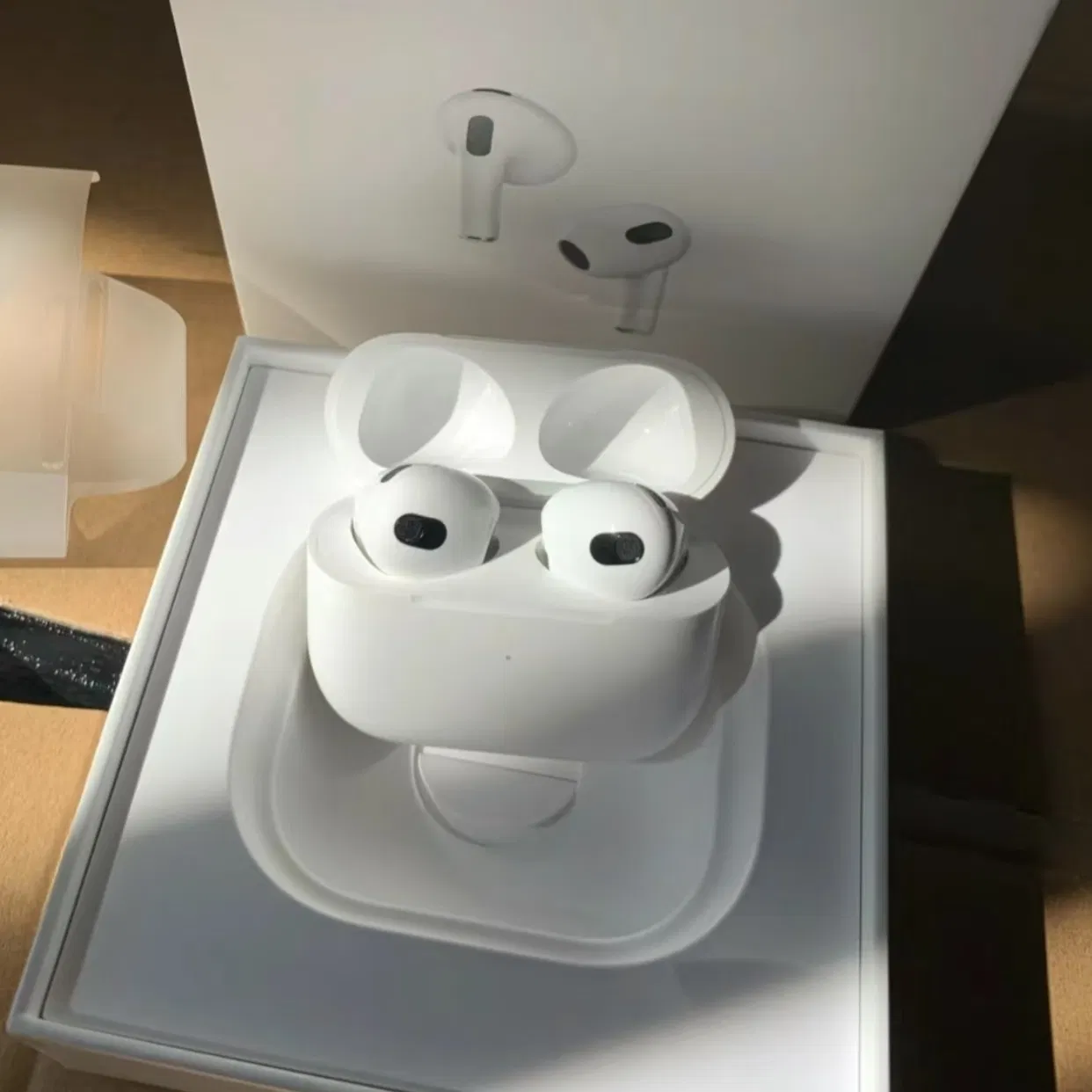 Беспроводные наушники AirPods 3