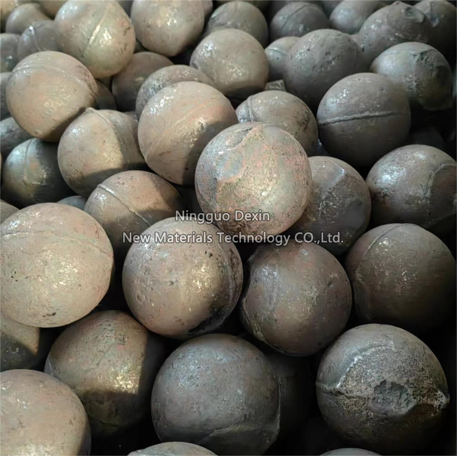 Grinding Media Ball for Cement, Mine Mills High Cr Cast Iron Grinding Balls Dimensions: 12mm to 180mm