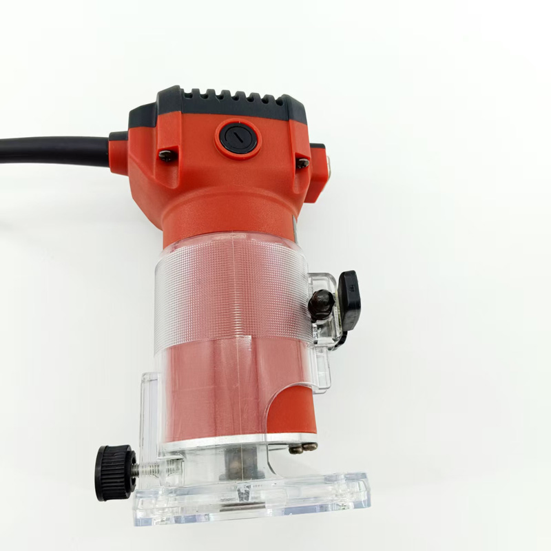 Триммер ламинатный 580W 6мм для дерева и свечей