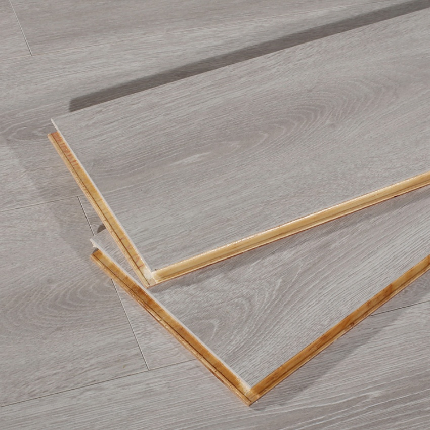 Инженерная паркетная доска елочка из ореха