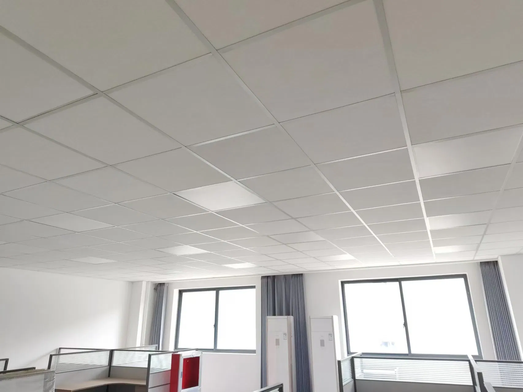 China Acoustic Tiles 2X2 Sound Absorbing Rock Wool Ceiling Tile with T24 Ceiling Grid