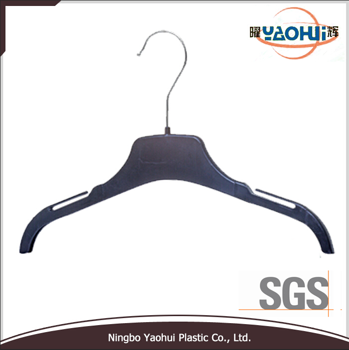 Hanger with Metal Hook (3404-26)