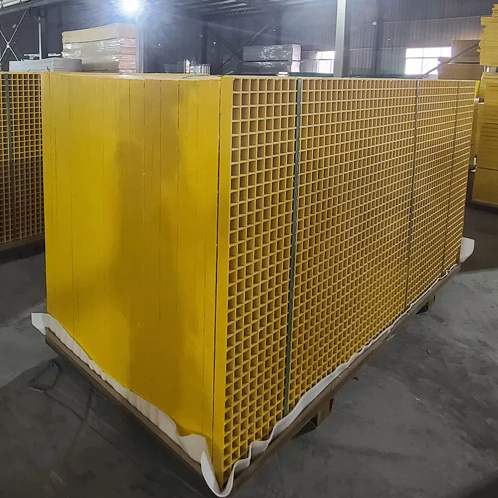 Wholesale Anti-Slip Plastic FRP/GRP Walkway Grating Flooring Fibreglass Grids/FRP Square Mesh Floor Platform Walking FRP 50*50mm Mesh Size