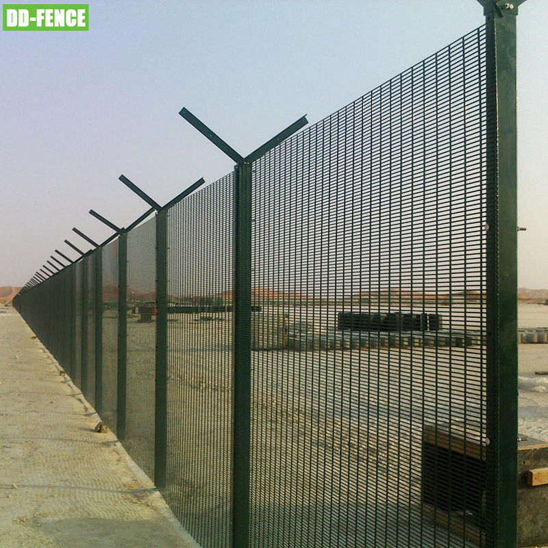South Africa Galvanized Perimeter Safety 3D High Security 358 Fencing Anti Climb Prison Airport Fence