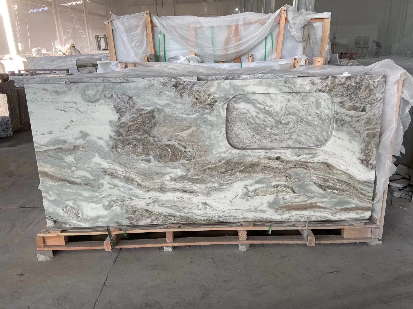 China Cheap Fantacy Brown Granite Wall Stone for Bar Tops Island Countertops Vanity Tops
