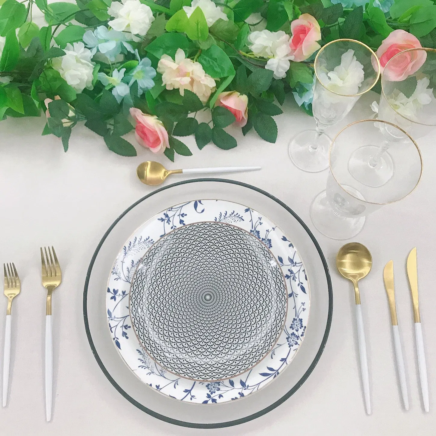 Paibee High Quality Glass Tableware Charger Plate Glass Plate Set for Wedding