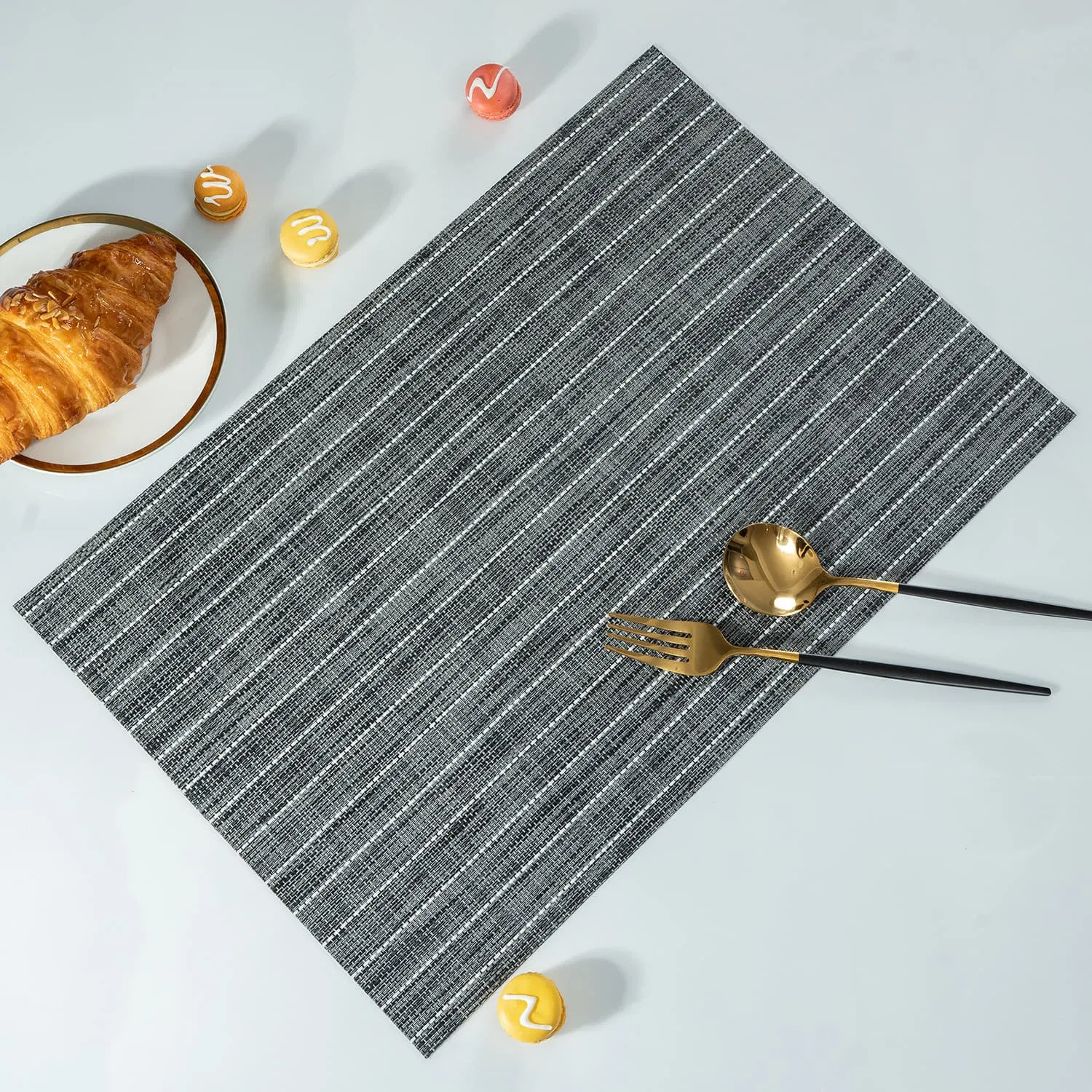 Placematsheat, Resistant Non-Slip Place Mats for Dining Table, Washable PVC Vinyl Woven Table Mats