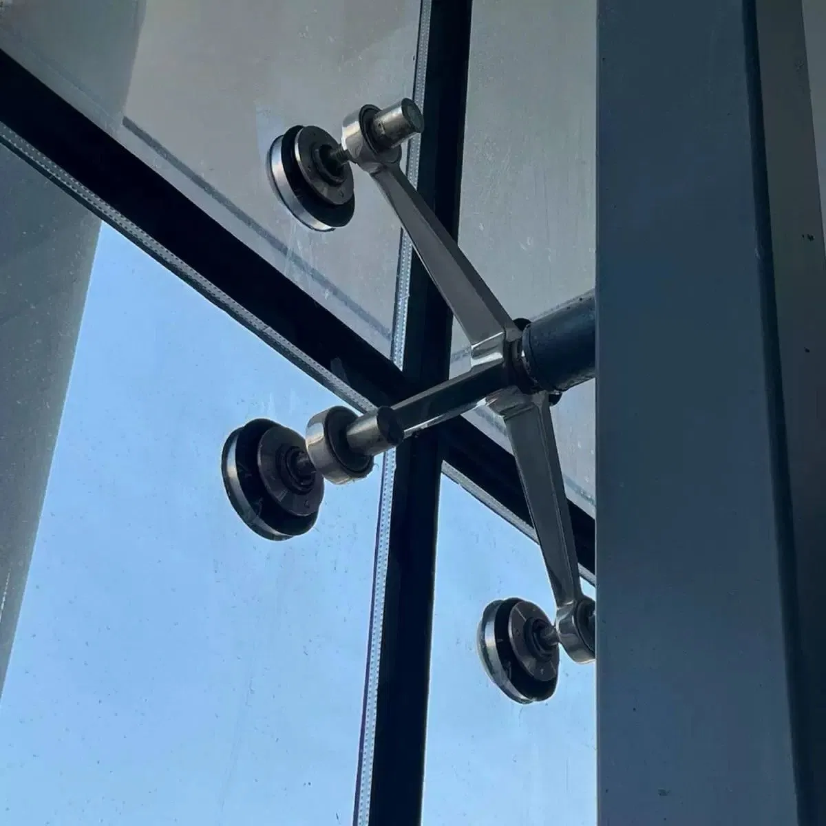 Glass Fittings Glass Spider Buildings Glazing 4 Arm Way Curtain System Wall Spider