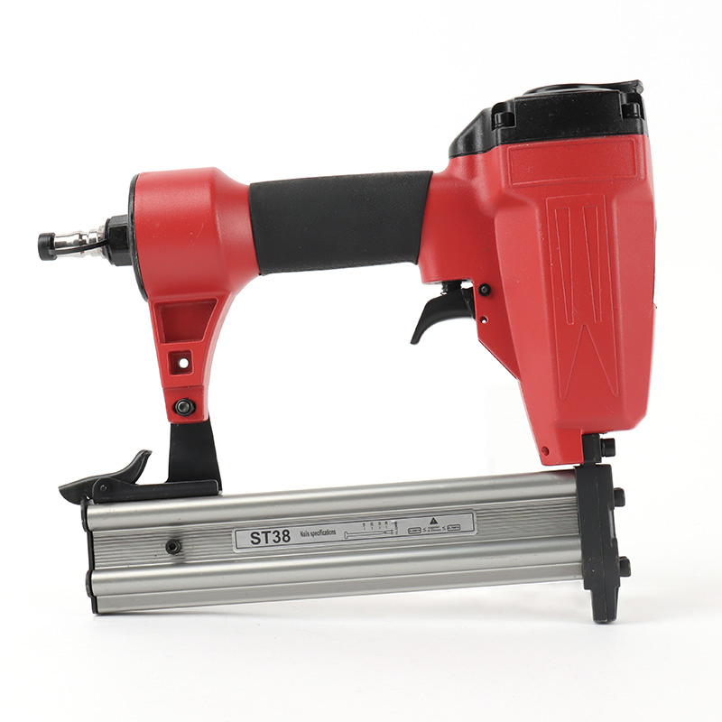 Пневматический гвоздезабиватель Shall ST38 для бетона и дерева