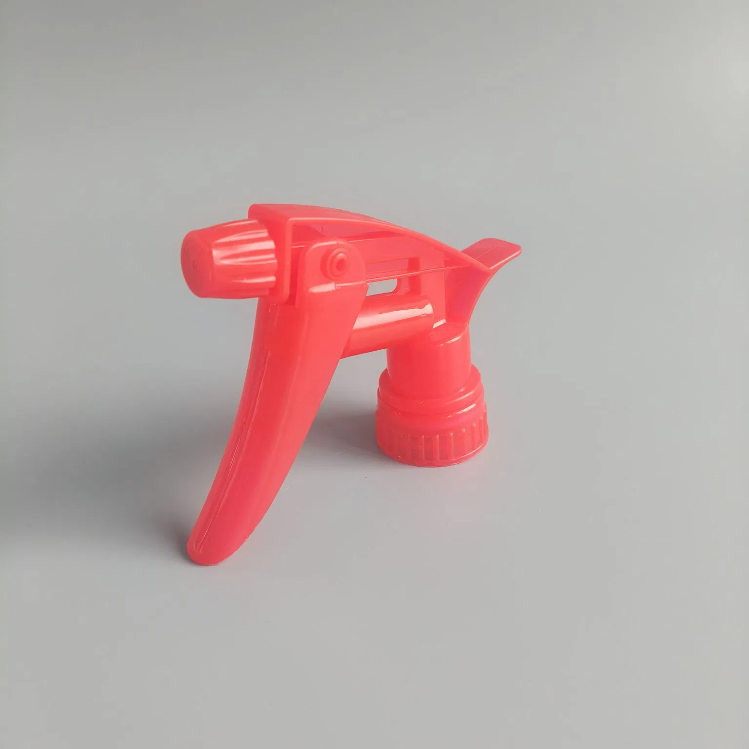 Red Plastic Trigger Water Spray Trigger Pump Spray for Refillable