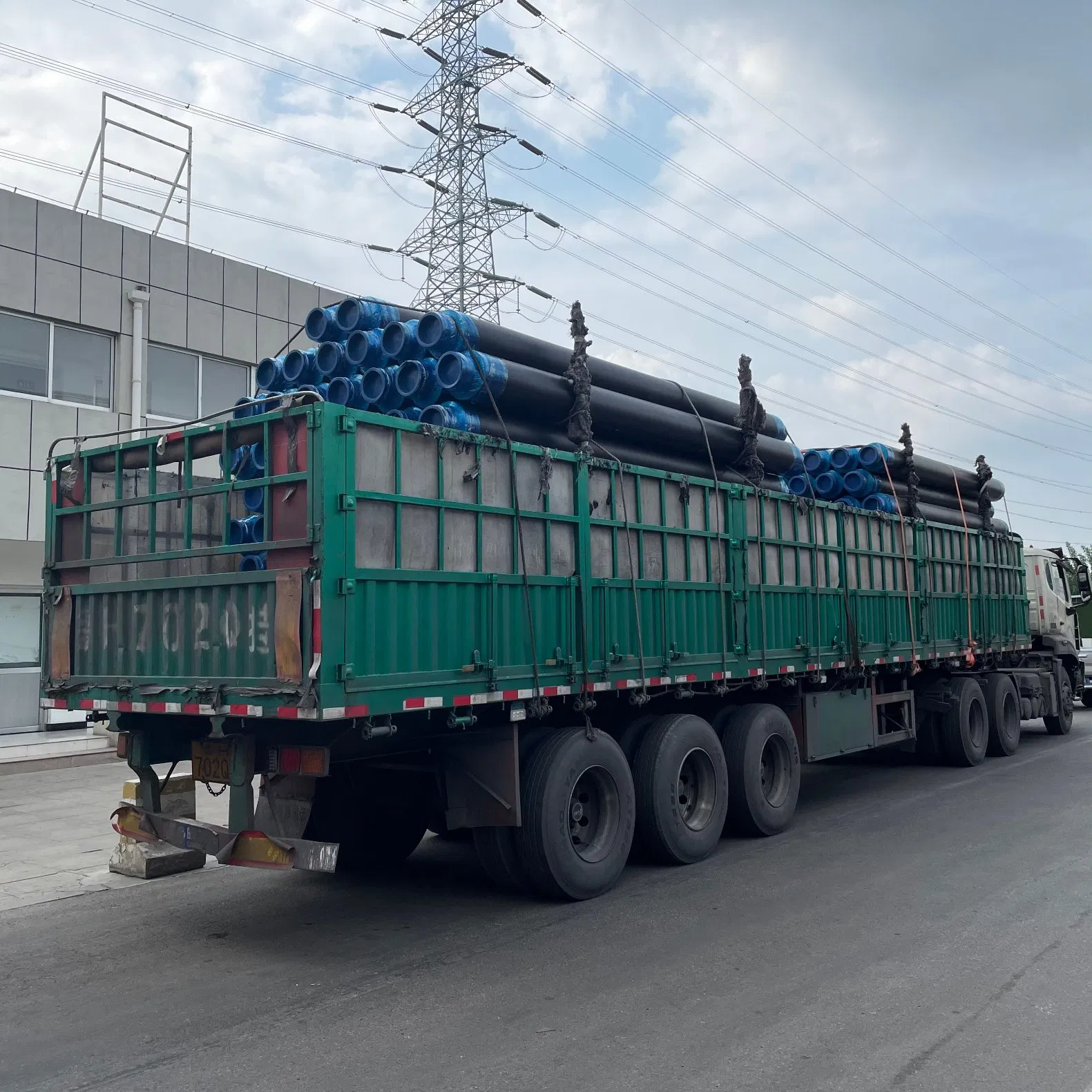 DN350mm Polyurethane Coating HDPE Pre-Insulated Pipes with Polyurethane Insulation Shells for Heat Transferring Pipelines