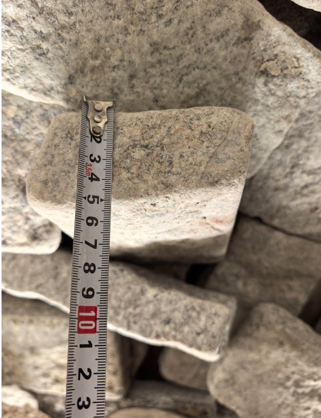 Natural Split & Tumbled G682 Brown Granite Cobbles for Paving Stone