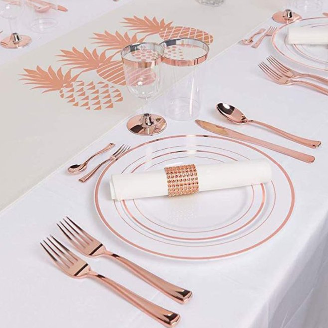 125PCS Food Grade Gold Rim Disposable Dinnerware Party Plastic Plate