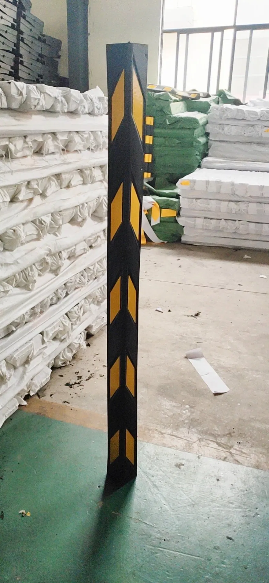 Factory Oulet150cm Parking Lot Yellow Rubber Reflective Square Corner Guard Protector
