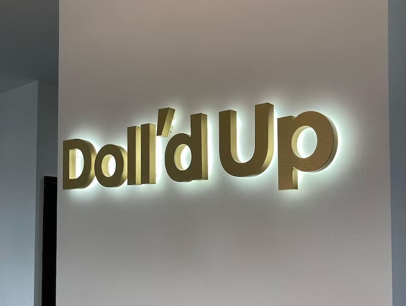 Store Metal LED Illuminated Letter Board Sign Outdoor Advertising Sign Logo Wall Beauty Salon LED Sign for Business