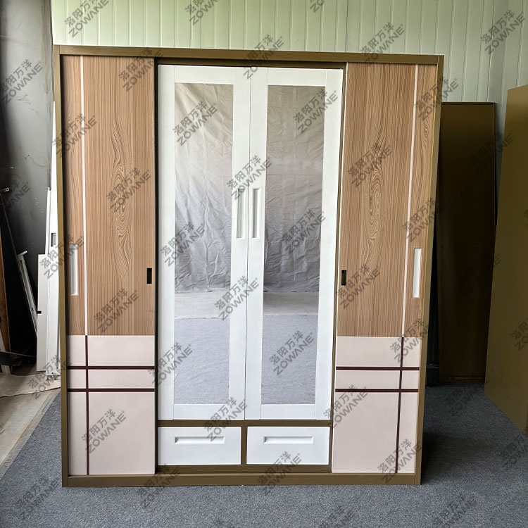 Зеркало детское с 4 дверцами