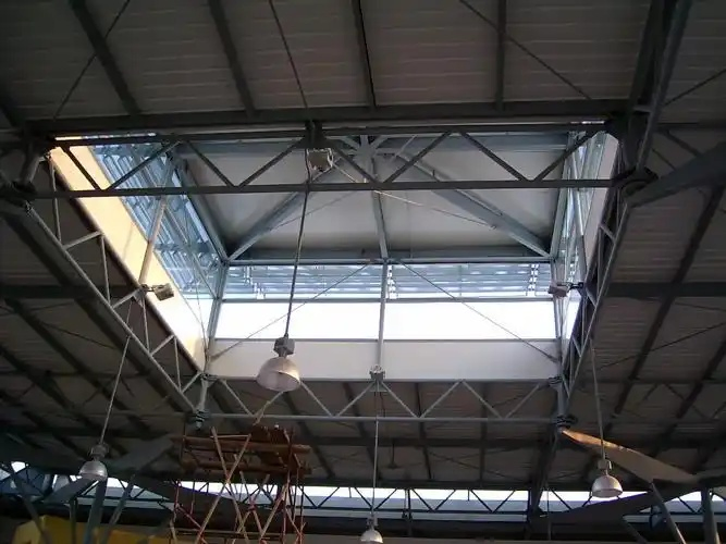 Prefab Light Steel 3s/4s Car Exhibition Hall with High Quality