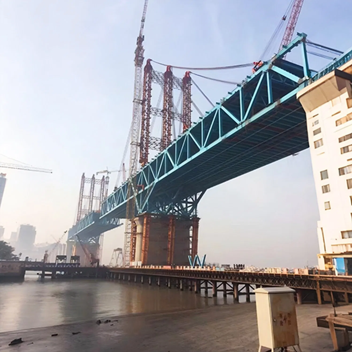 Durable Compact Bailey Bridge Panels for Efficient Construction
