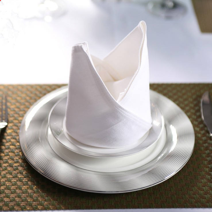 Affordable Hotel Quality Tablecloths and Dinner Napkins Fabric