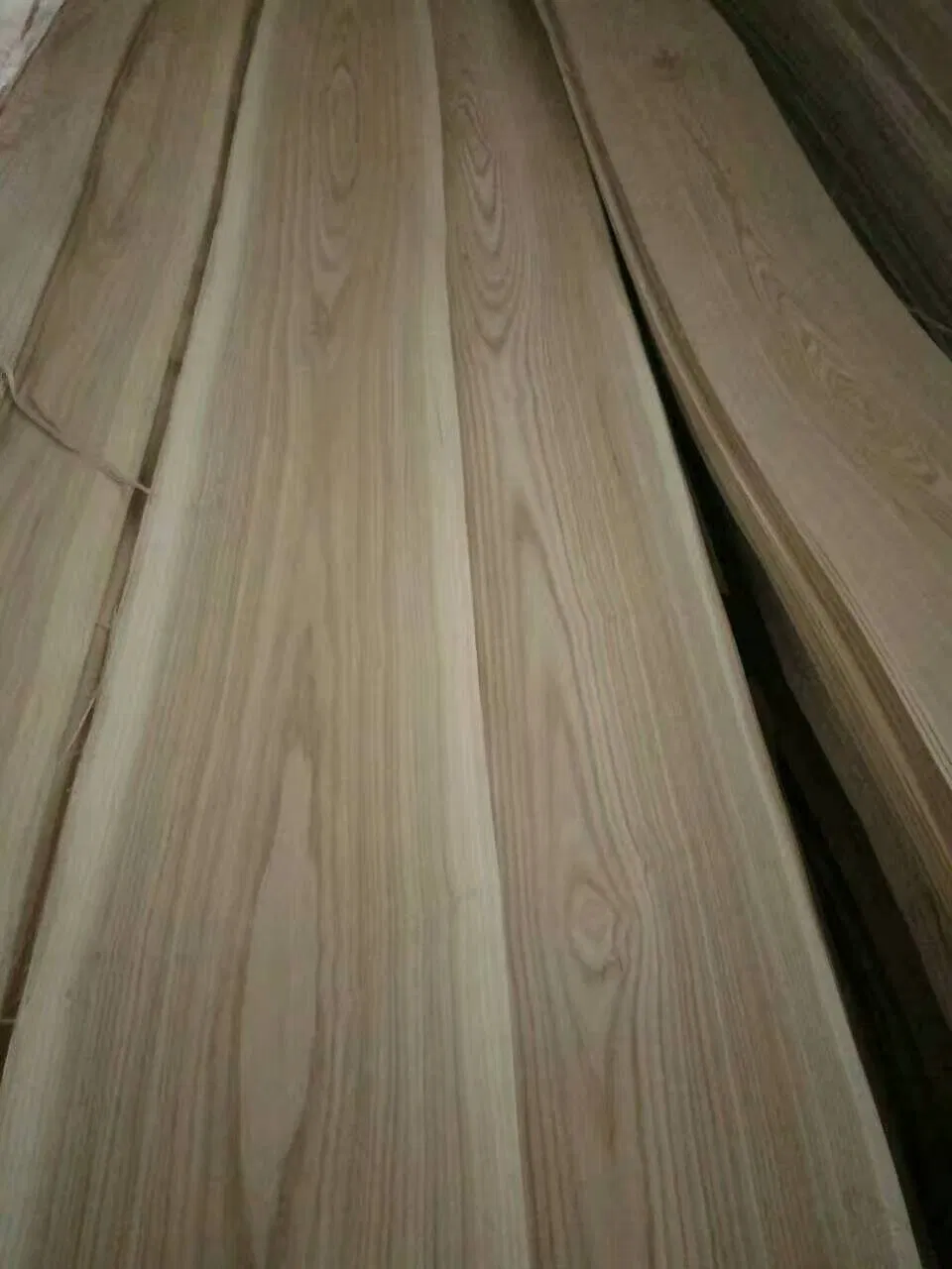 Slicer Fancy Ash Veneer in 0.50mm From Factory