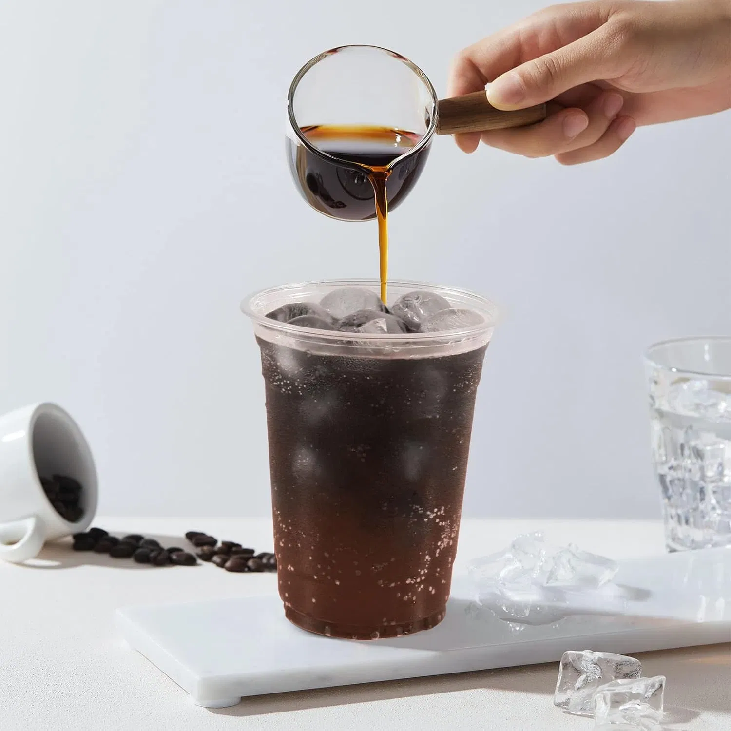 Прозрачные пластиковые стаканы 12oz и 16oz с крышкой