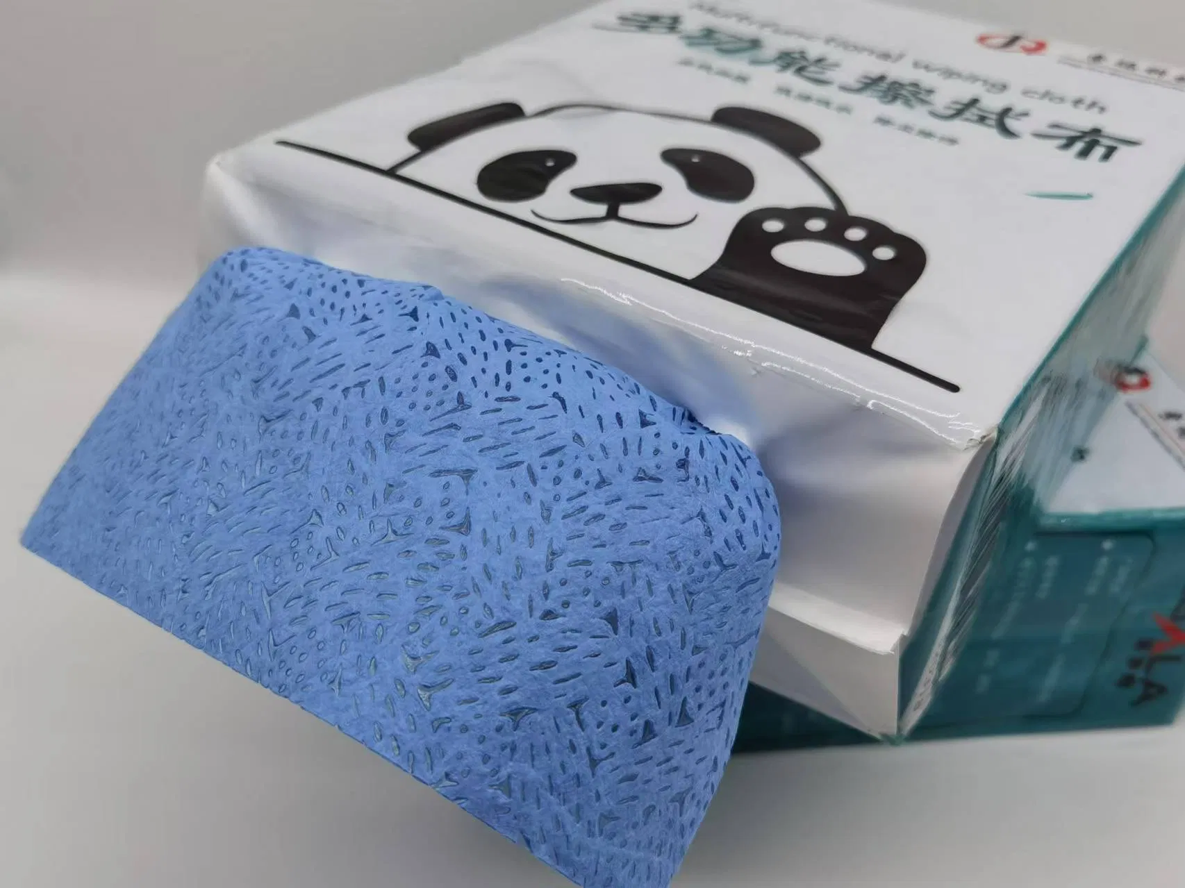 Low-Dust Precision Cloths for Electronics and Industrial Use