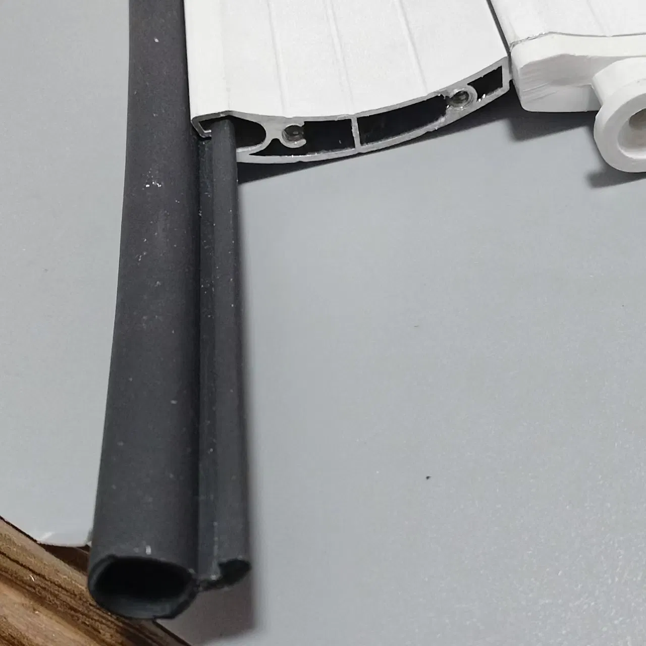 1.4mm Hurricane Aluminum Slats Roller Shutter Window Storm Retension Windproof Shutter