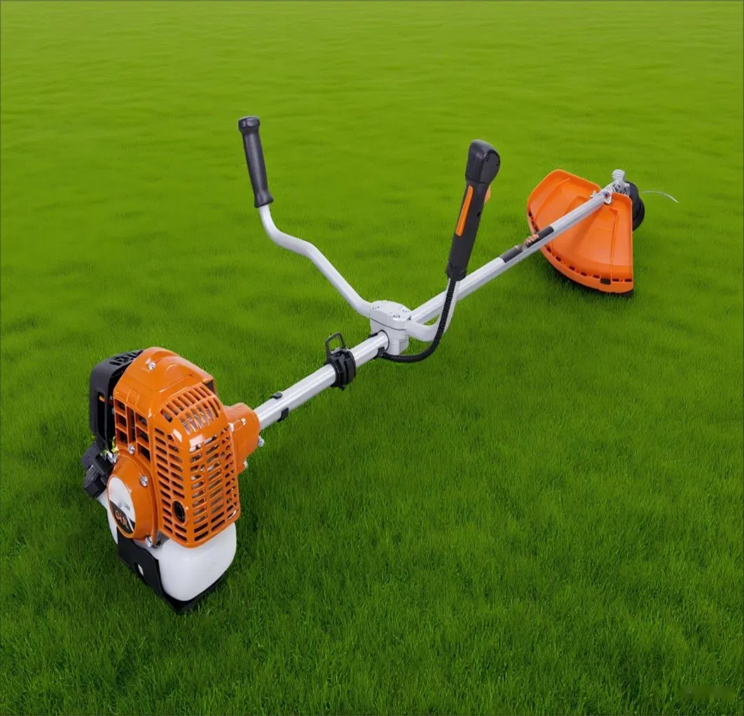 Бензиновая мотокоса для прополки и скашивания травы