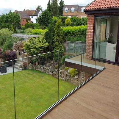 Custom Glass Railing and Fencing