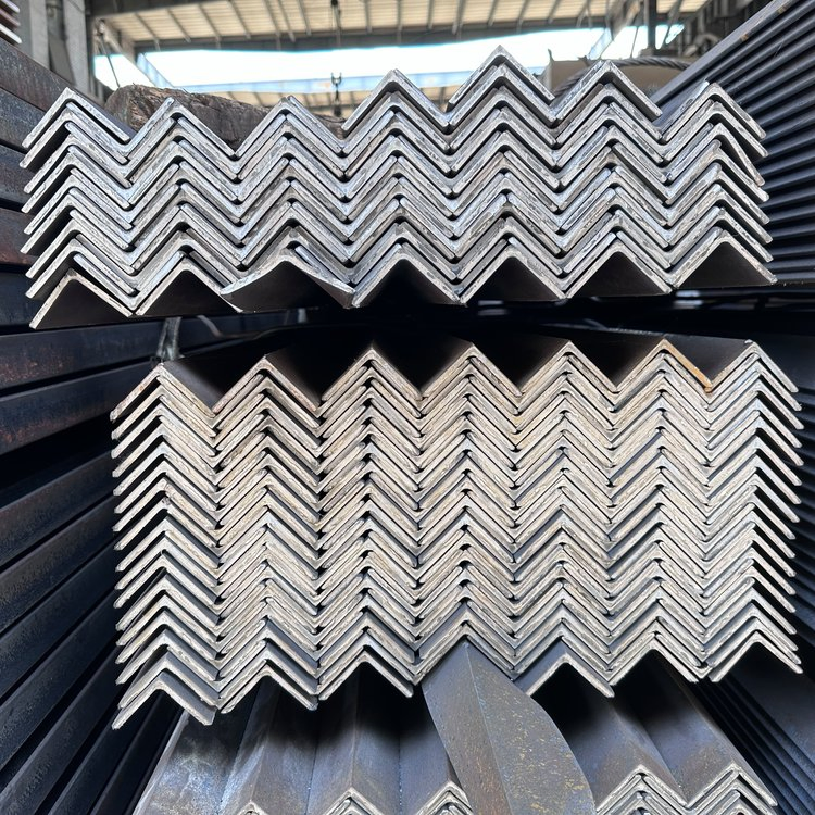 Q235 Q355 Hot Rolled Equal or Unequal Steel Angles for Metal Building Materials