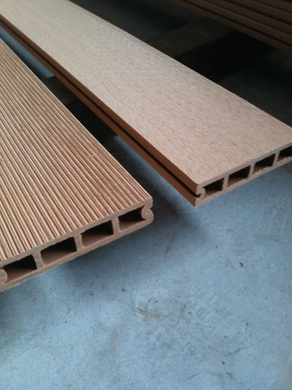 Ocox Experienced Manufacturer Waterproof WPC Decking Flooring Board