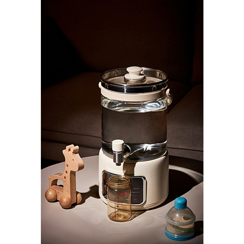 New Faucet Design Borosilicate Glass Teapot with Tea Filter