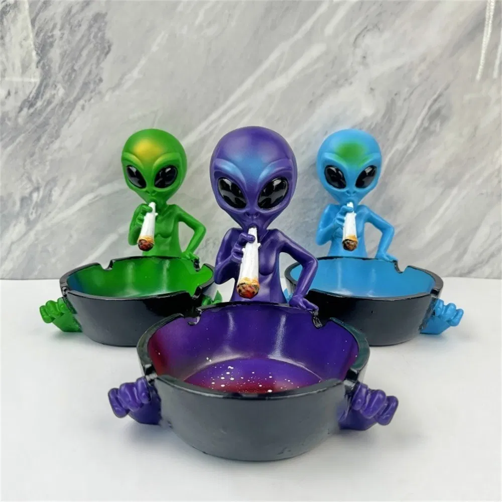 Decorative Alien Ashtray - 80X80X110 Weighs 170g Eye-Catching Design