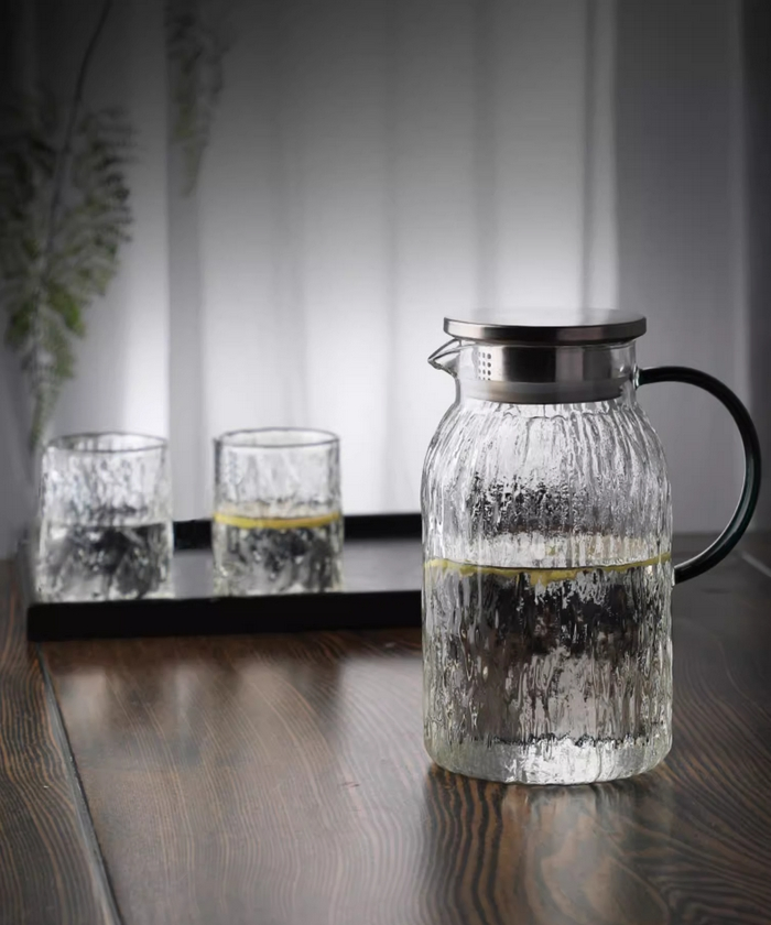 Heat Resistant Glass Beverage Carafe Handmade Ribbed Glass Water Pitcher Set with Stainless Steel Lid and Color Handle