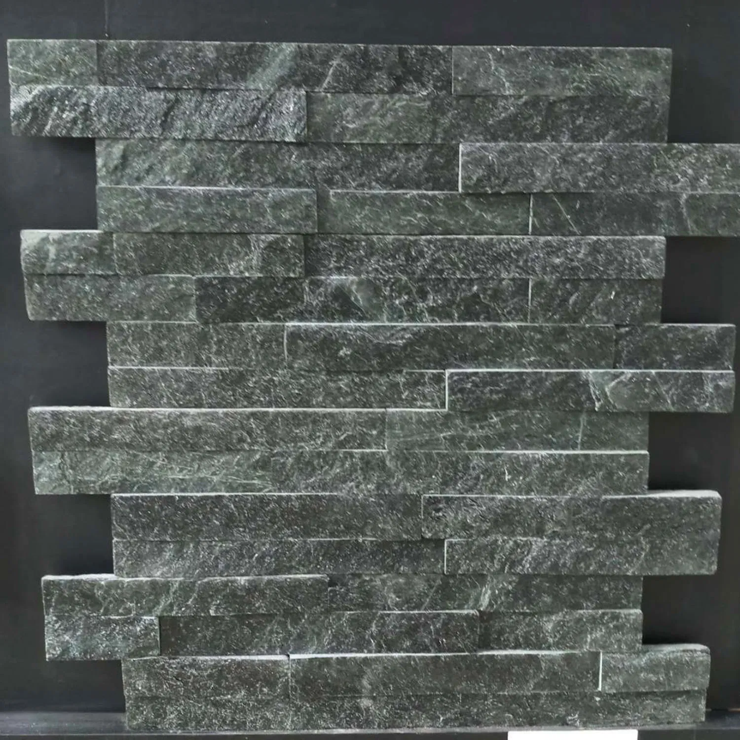 Wholesale Z Type Black Grey Quartize Stacked Stone Cultured Stone on House