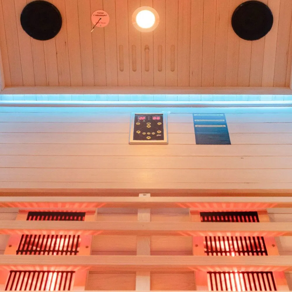 Инфракрасная сауна для дома на 2-3 человека из канадского хемлока