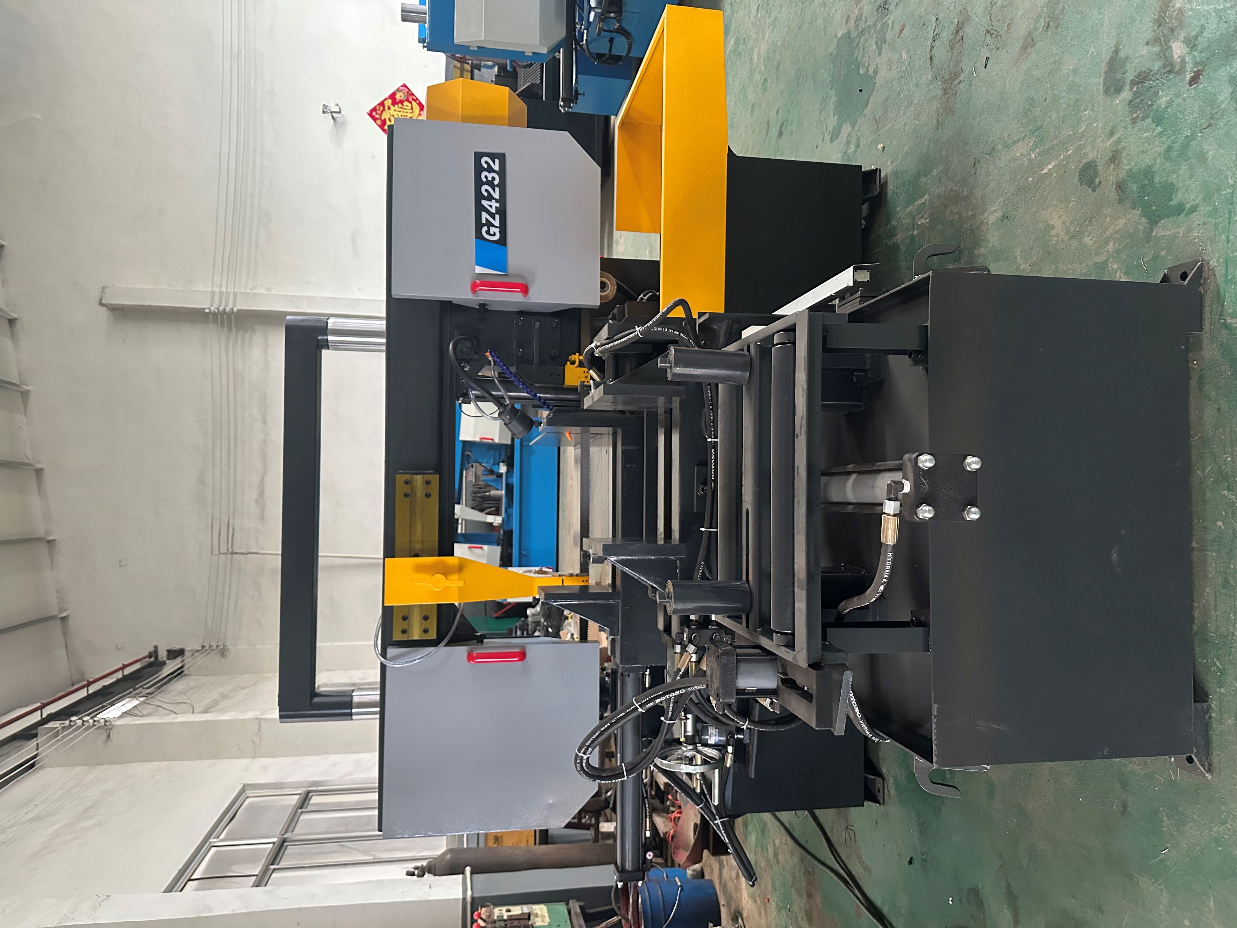 Станок ленточнопильный автоматический по металлу GZ4232