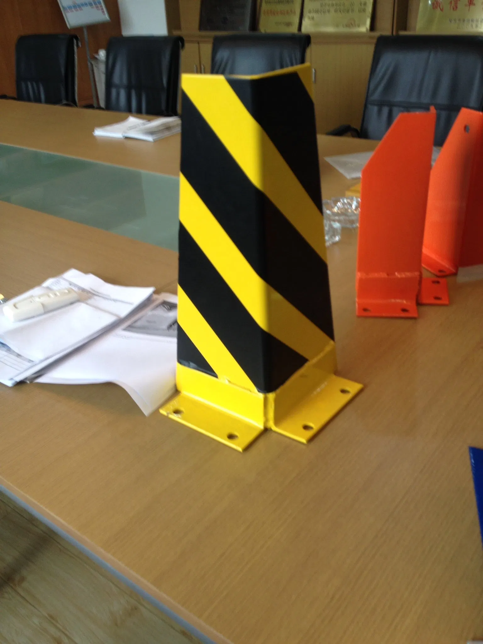 Metal Iron Upright Protector for Racks (EBIL-HJFJ)