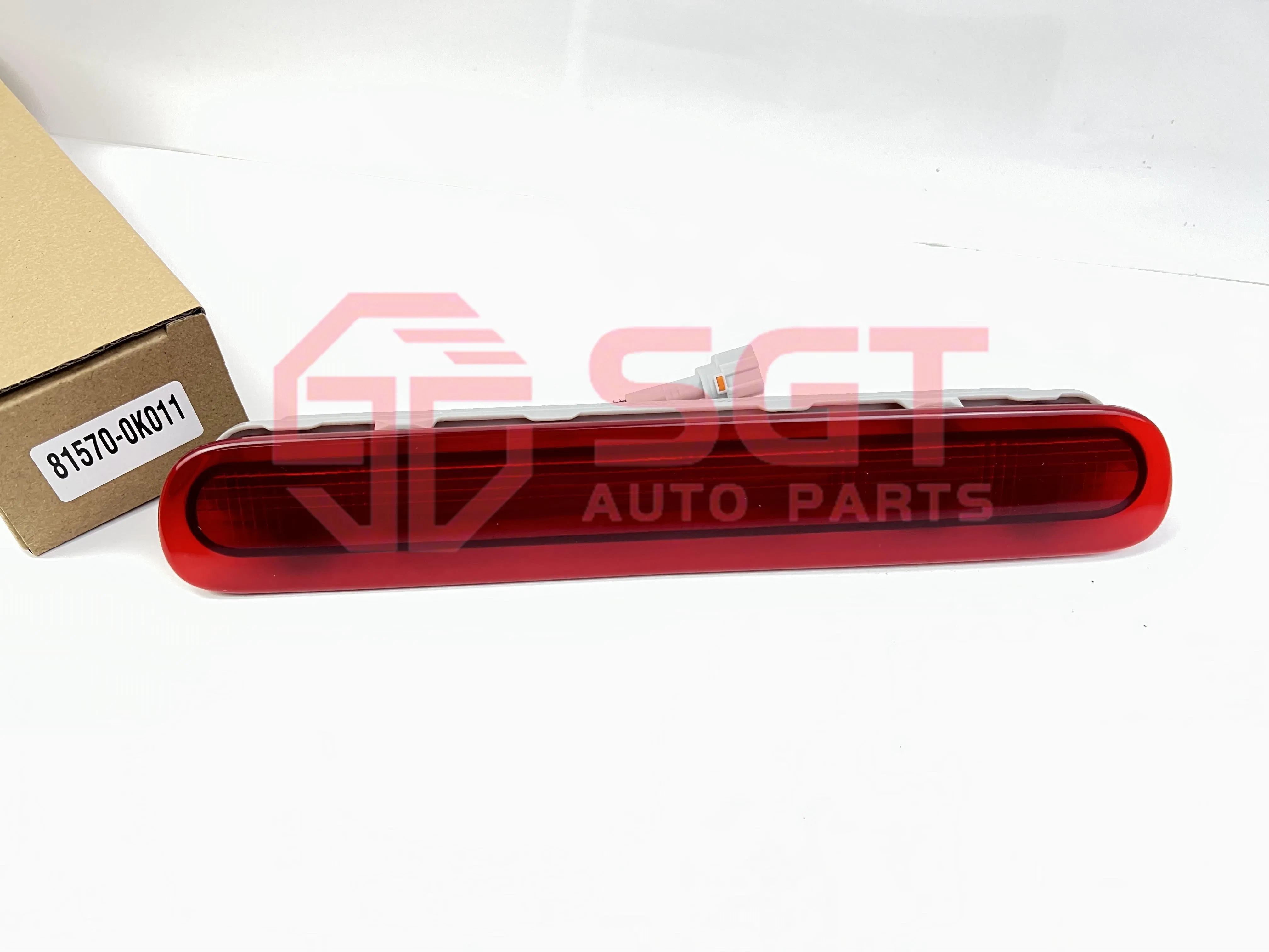 Фонарь задний светодиодный Toyota Hilux Vigo 2012 81570-0K011