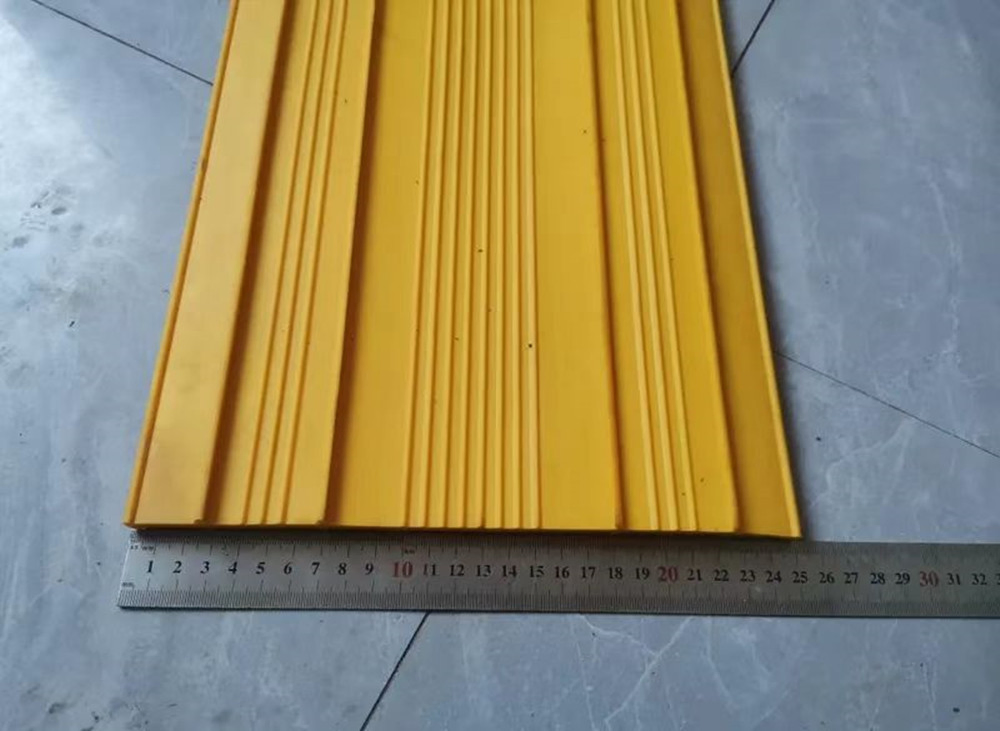 Construction Joint Yellow PVC Water Stop with Center Bulb for Construction Joints