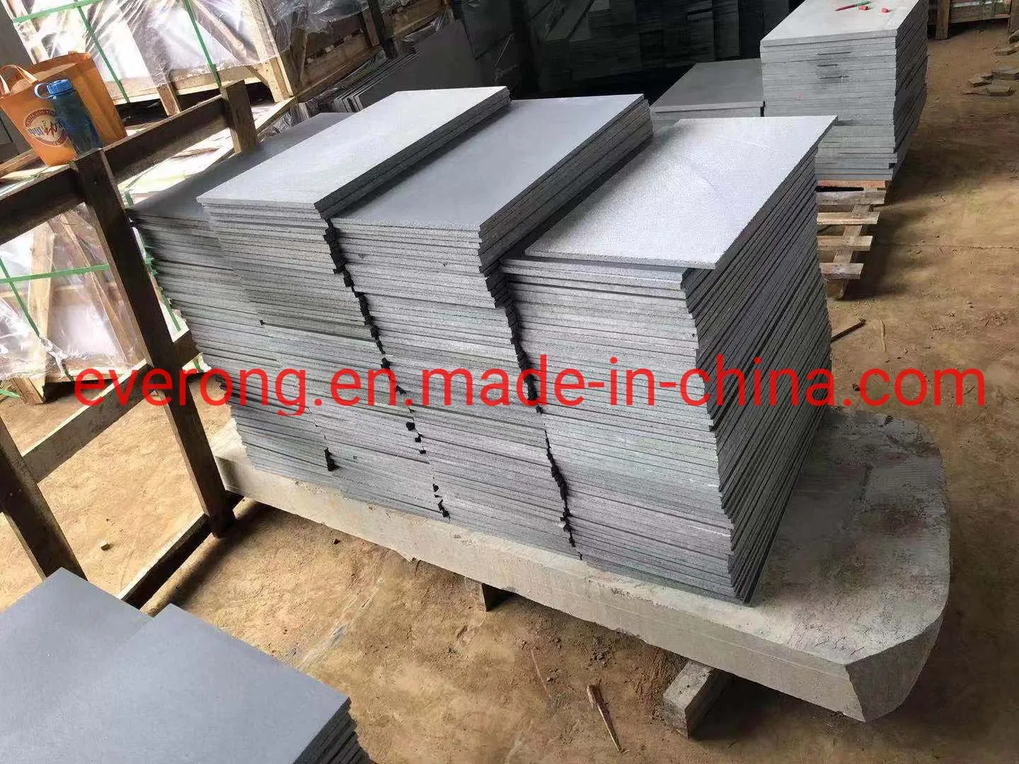 Cheap Hainan Black/Grey Basalt/China Basalt/Basalt Tile Bluestone Paving Stone Basalt for Flooring &Swimming Pool Tile